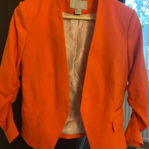 Jackor - 3 fina jackor 40kr/st