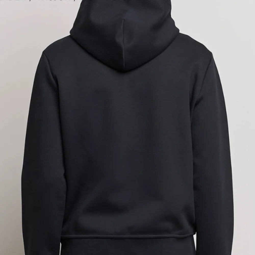 Storlek S | bra skick 8/10 | orginal pris 2000kr |  pris kan diskuteras |. Hoodies.