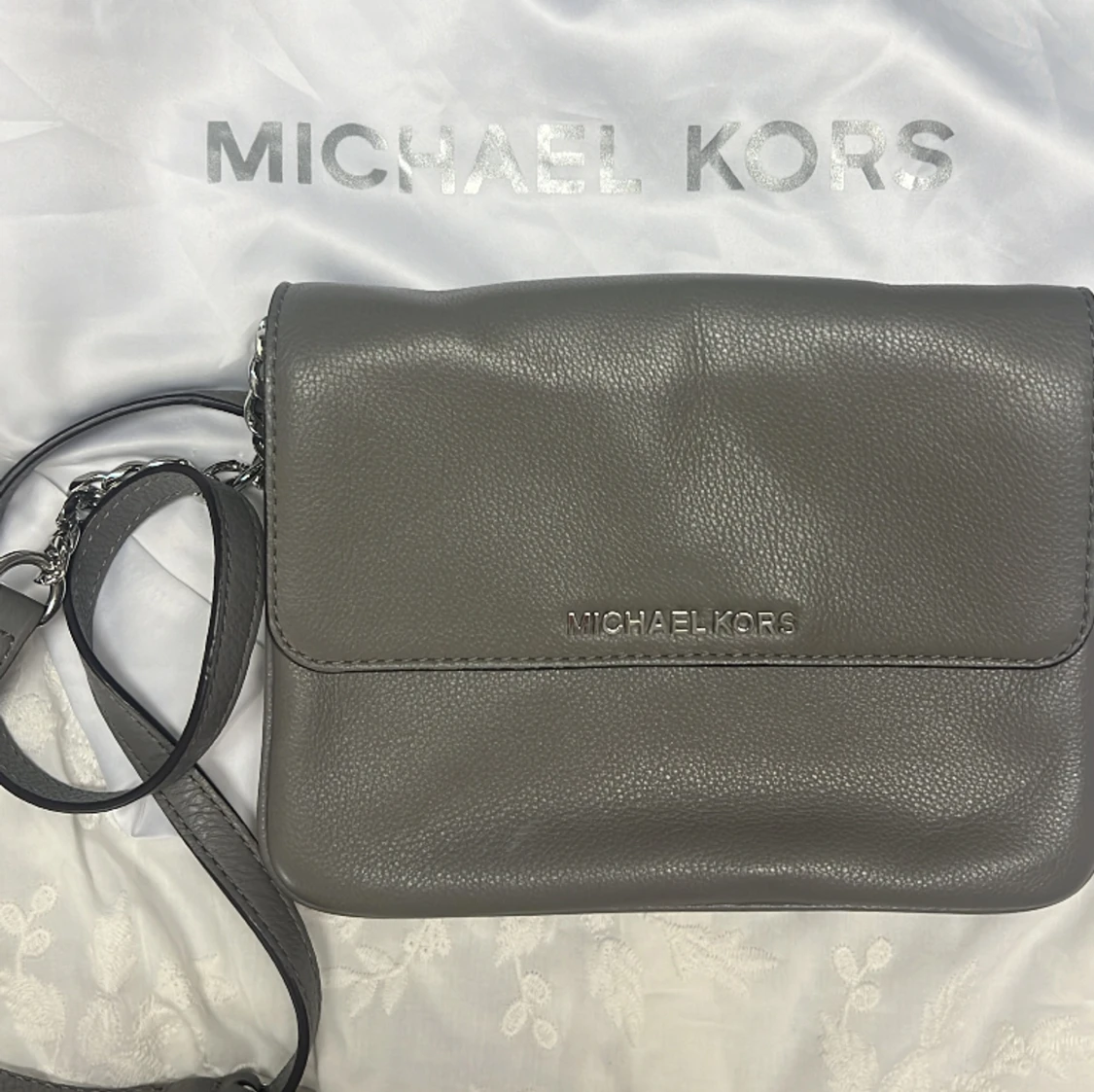 Michael Kors väska