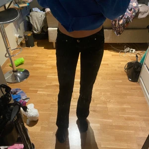 Lågmidjade jeans  - Perfekt längd och väldigt fina!