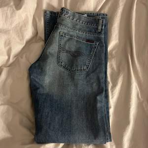 Säljer jeans från Blend stl30 300kr