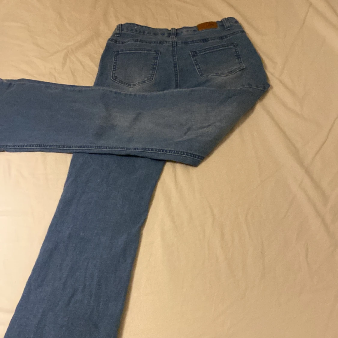 Sågmidjade jeans - 90