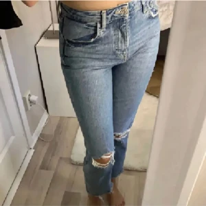 Jeans  - Använd fåtal gånger. 2st valda jeans för 200❗️