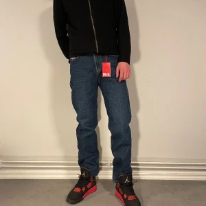 Diesel  - 11.  Hej! Säljer nu dessa helt nya diesel jeans. Modellen är 184cm Nypris 1799