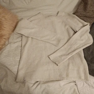 Beige stickad tröja❤️ - Bra skick och inga defekter💕