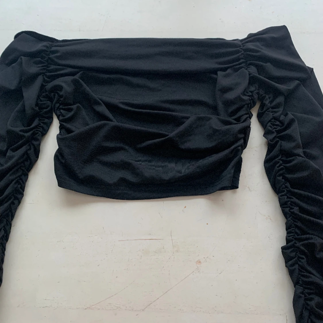 Svart off shoulder topp