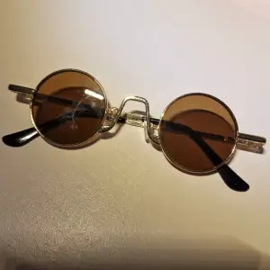 Brown glass glasses, barely used