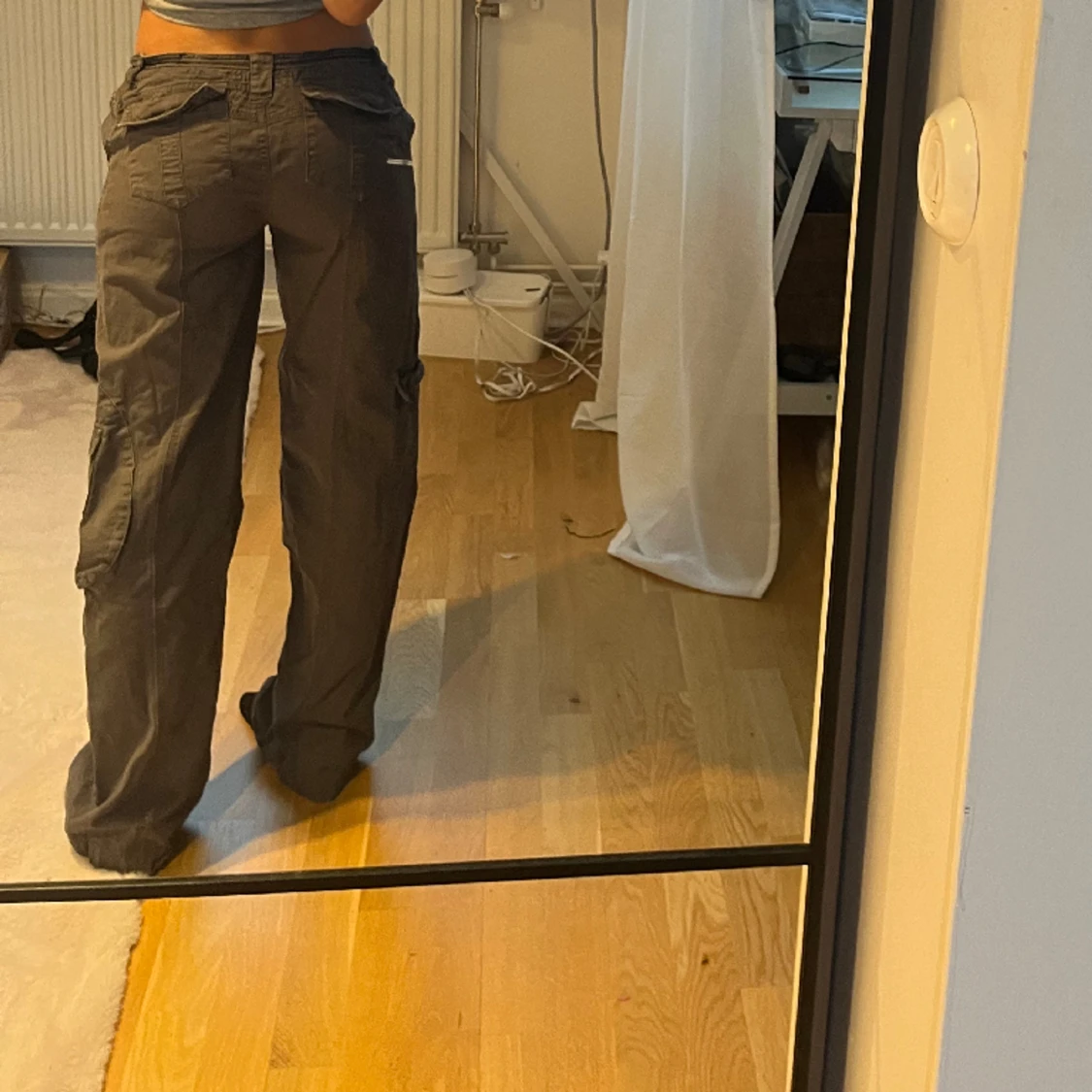 Lågmidjade cargo pants från Brandy Melville   - 91