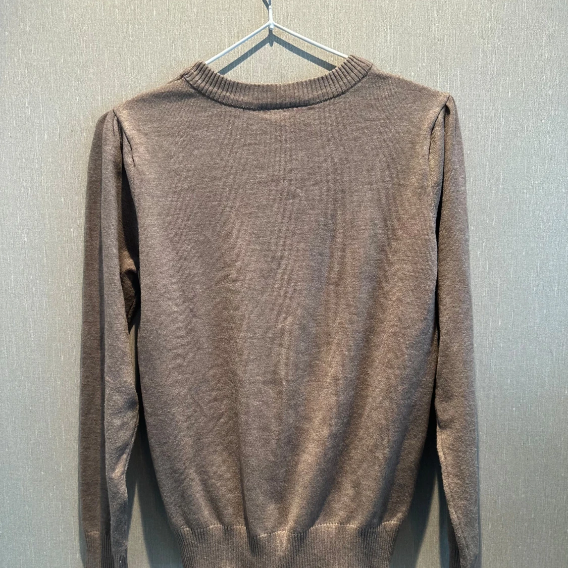 Tröja med liten puffärm - 91