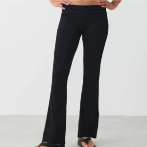 Yoga pants  - Yoga pants från Gina, ok använda men fint skick💕