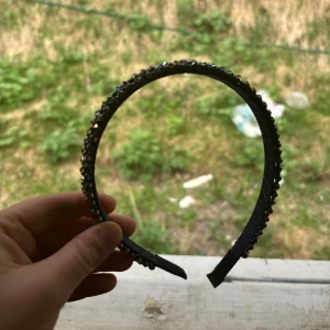 Fint diadem  - Ett fint diadem från ur&penn, helt ny, aldrig använd, så helt i nyskick