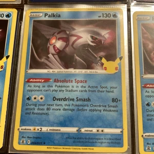 Pokémon kort Palkia Rare Holo CEL - Nytt kort skickas i sleeve   Se även—->  https://www.vinted.se/member/162985446-putteb13
