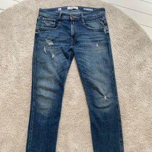 Replay Anbass jeans - Replay Anbass, slim fit, storlek 31