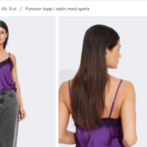 Silkeslinne - Svart spets och lila linne