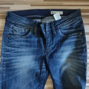 G-star jeans i storlek 27, längd 32 💕 Kolla in mitt konto för fler billiga annonser 💕