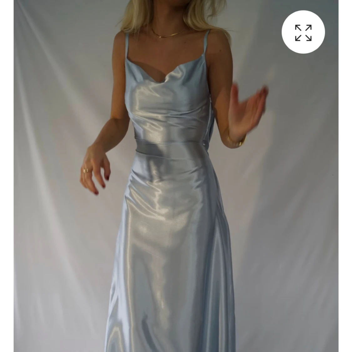 Ljusblå klänning  - 90