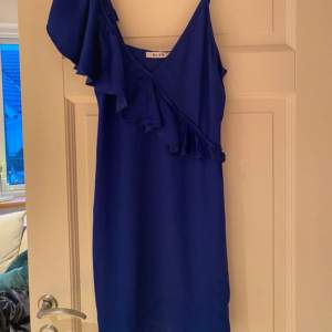 Super fin blå kort klänning!💗