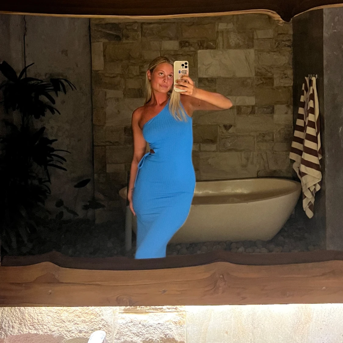 Blå långklänning  - 90