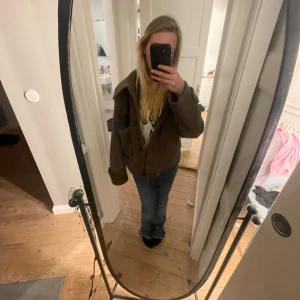 En super fin kappa ifrån Kappahl  - Jätte fin kappa ifrån Kappahl ordinarie pris 900 ❤️