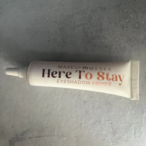 ögonskuggs primer - säljer denna helt oanvända ögonskuggs primern från makeup mekka 🩷