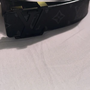 Louis Vuitton bälte - Bälte i fint skick, som är sparsamt använt!  Dm vid köp!  Mvh Victor 
