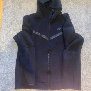 Nike tech fleece - 10/10 skick och e fett najs 