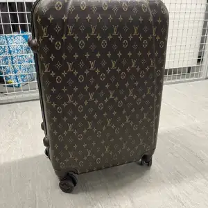 Stor och fin resväska! 
