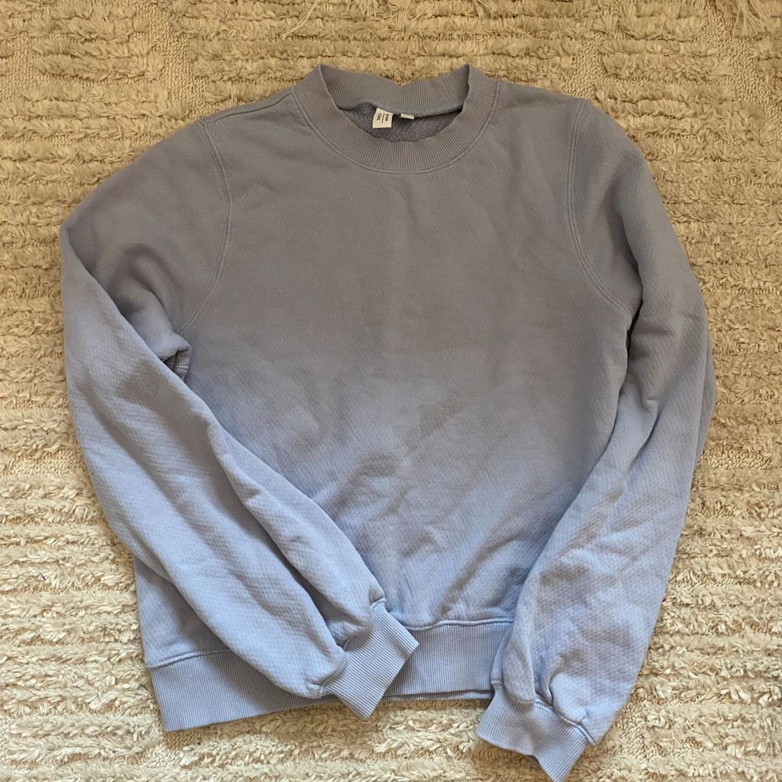 Ljus blå tröja ( &Other stories ) 