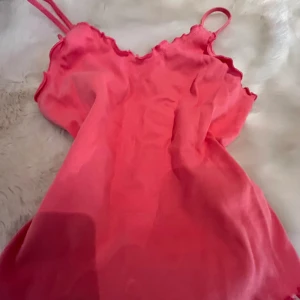 Linne - Säljer då det är för litet för mig