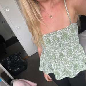 Somrigt linne - Jättefint linne inte använt alls