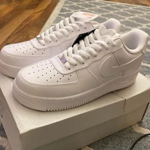 Air Force 1  - Säljer nu dessa Af1 i NYSKICK!! Först till kvarn!!