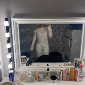 Topp från shein  - Knappt använd storlek L men passar S mer