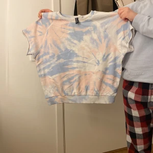 Kortärmad tröja - Knappt använt