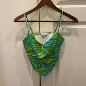 Newyorker topp - sjukt fin topp från newyorker perfekt till sommaren och festivaler!! Säljer pga att jag tycker den inte passar så bra💗