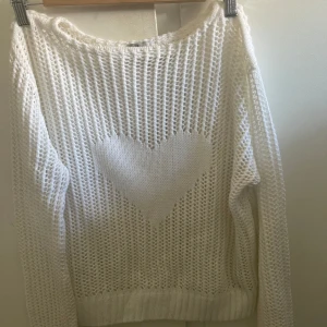 Stickad tröja  - Inga defekter använd köp nu ❤️