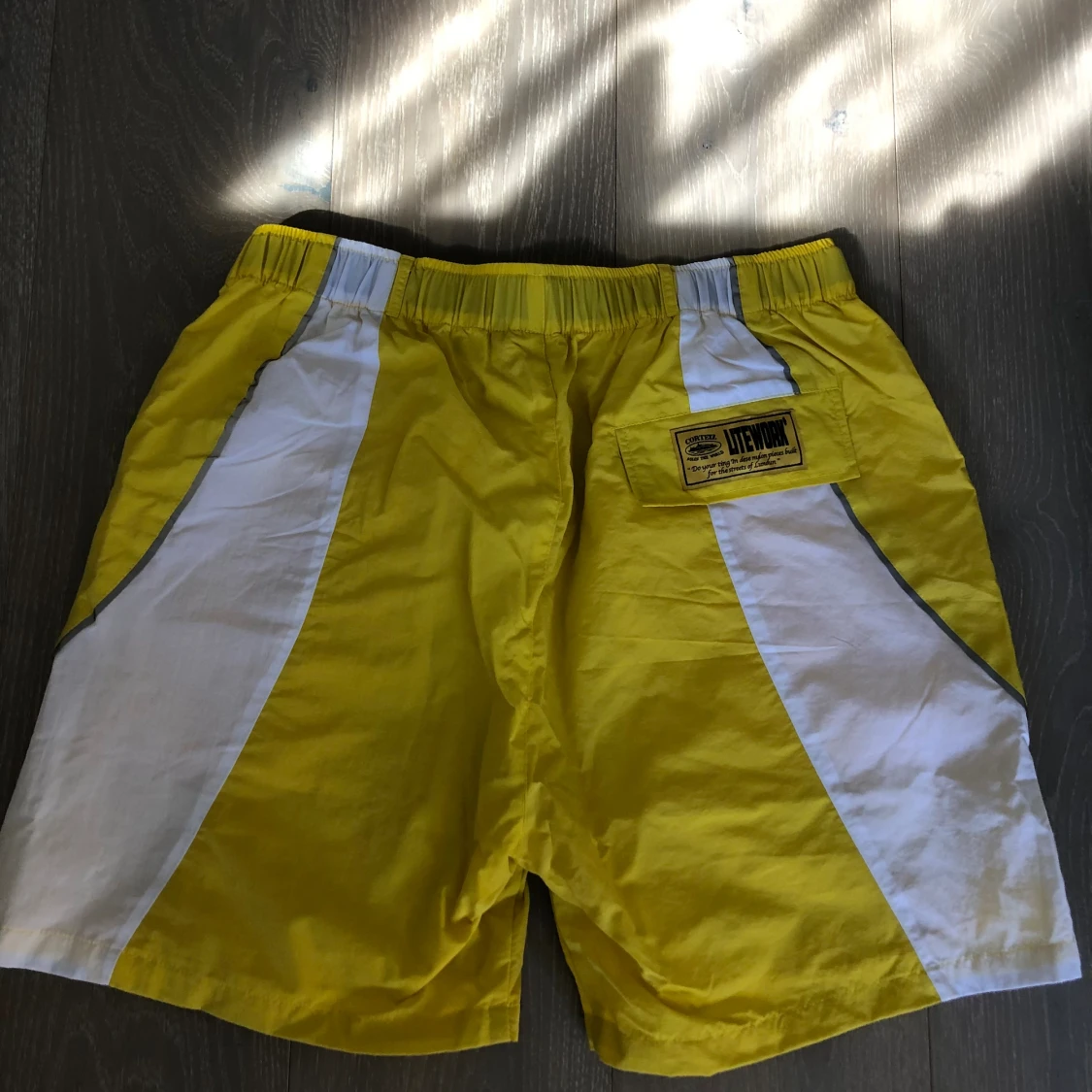 Corteiz Spring Shorts Yellow - 90