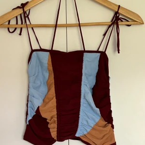 Sommrig topp - Som ny 