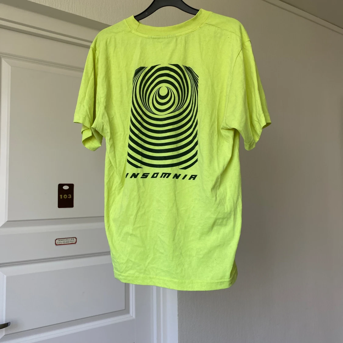 DOLLSKILL x Neongrön tröja - 90