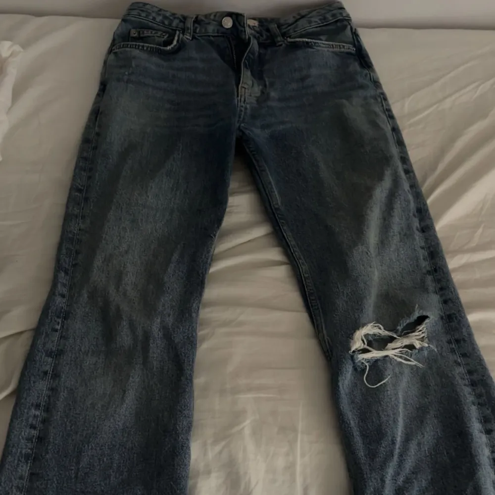 Favorit jeansen men kommer inte till användning längre, bra skick, står ej för frakt. Jeans & Byxor.