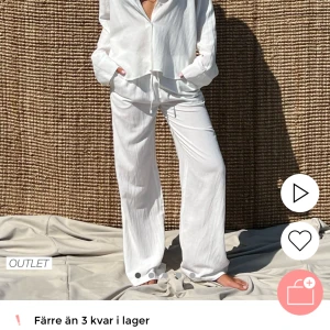 Linnebyxor  - Snygga linnebyxor från nelly, slutsålda, storlek 38, endast använda få gånger. Säljer för 250kr + frakt🙌🏼