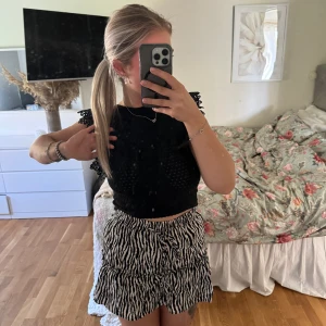 Zebrakjol - Zebrakjol som ej är använd från Zara