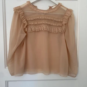 Söt blus - Supersöt rosa/beige blus från Hm som passar storlek S 💞