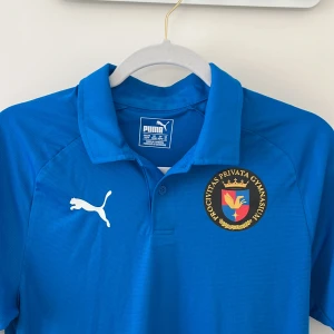 Puma piké träningströja  - ProCivitas träningströja från Puma i storlek XS herrstorlek, lite stor i storleken dock. Aldrig använd och i nyskick 