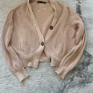 Beige kofta  - Använd 