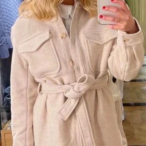 Kappa - Storlek S/36  Knappats använd