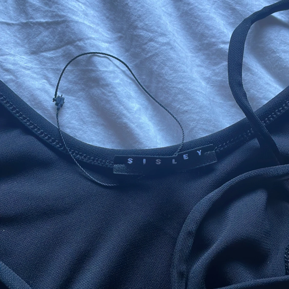 U ringad topp med band  - 91