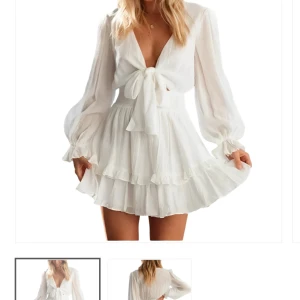 Dressy klänning  - Säljer denna populära klänningen från Dressy. Helt oanvänd! Säljer då den var för liten. Strl S 