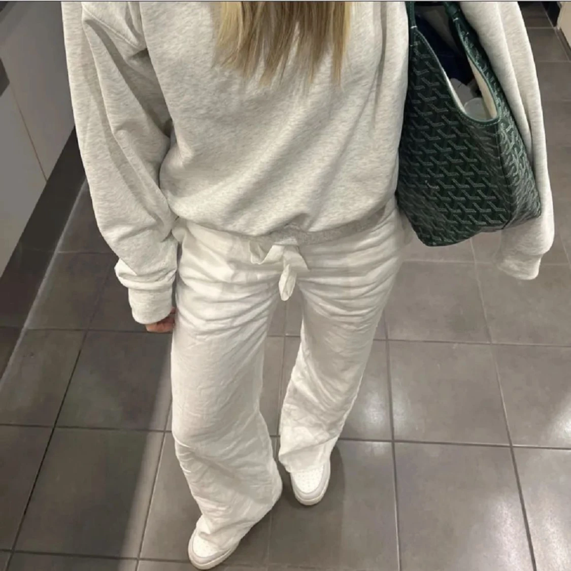 intressekoll på mina Alobha label linne byxor - 90