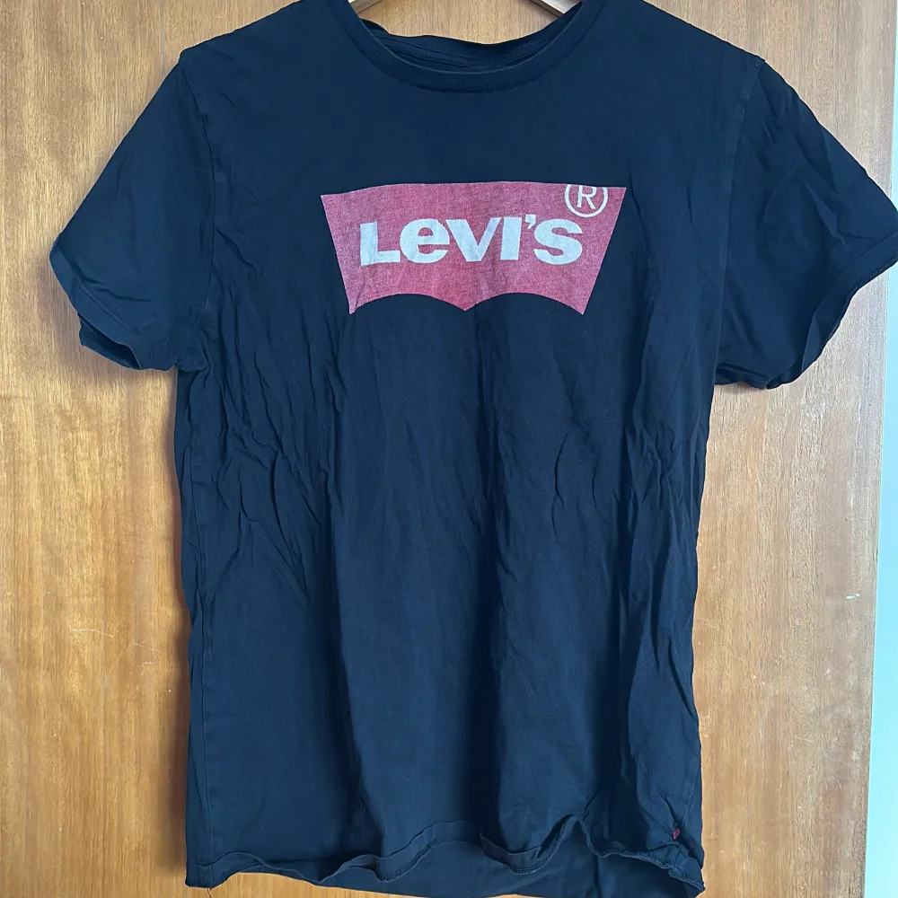 T-shirt från Levis . T-shirts.