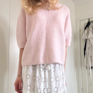 Tröja - *Lägger upp igen till en specifik tjej som ville köpa*